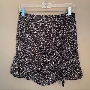 3/$15 SALE! Shein Ditsy Floral Ruffle Drawstring Hem Skirt